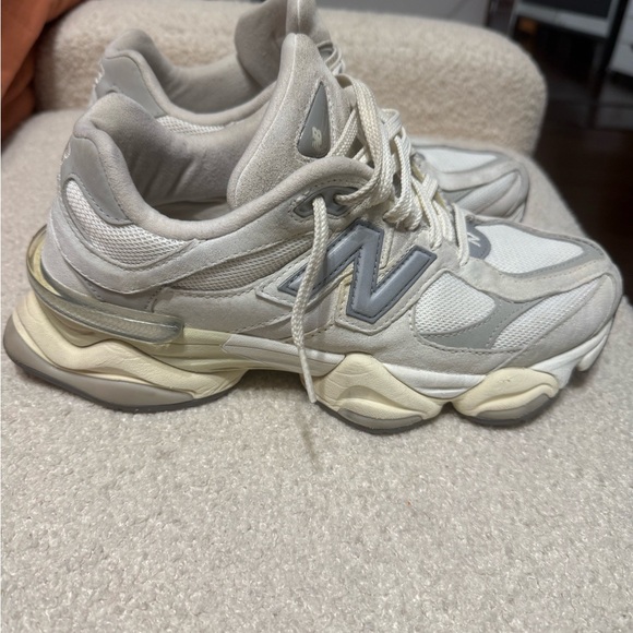 New Balance Off-White and Light Gray Sneakers - Picture 3 of 4